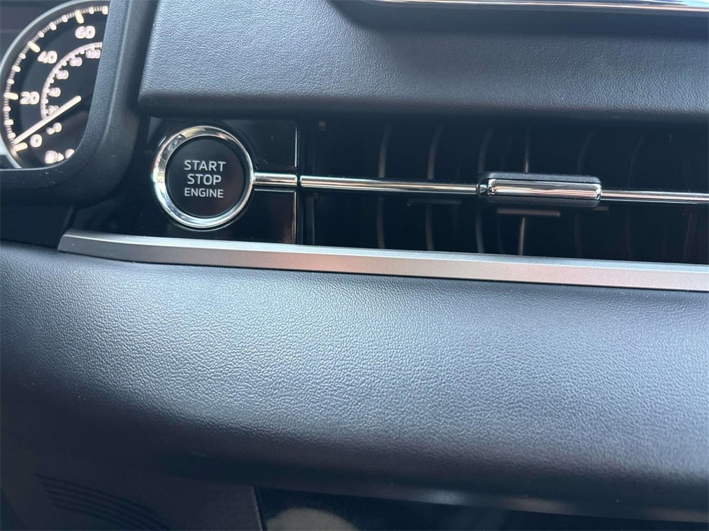 Used 2024 Mitsubishi Outlander SE image 28