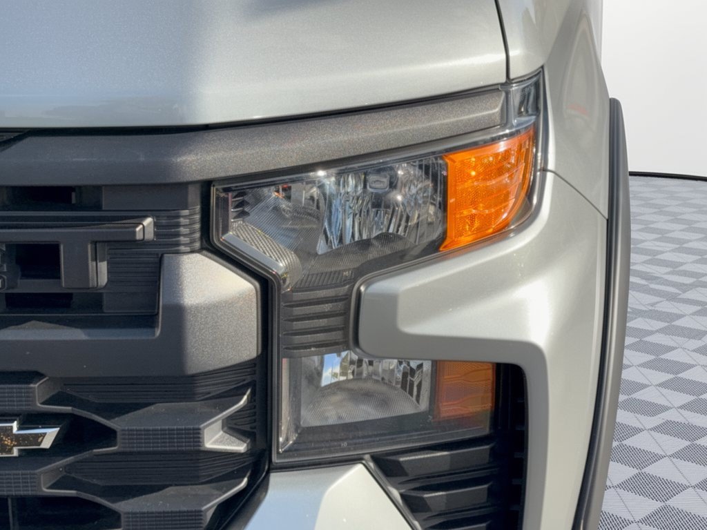 Used 2023 Chevrolet Silverado 1500 Custom RWD image 12