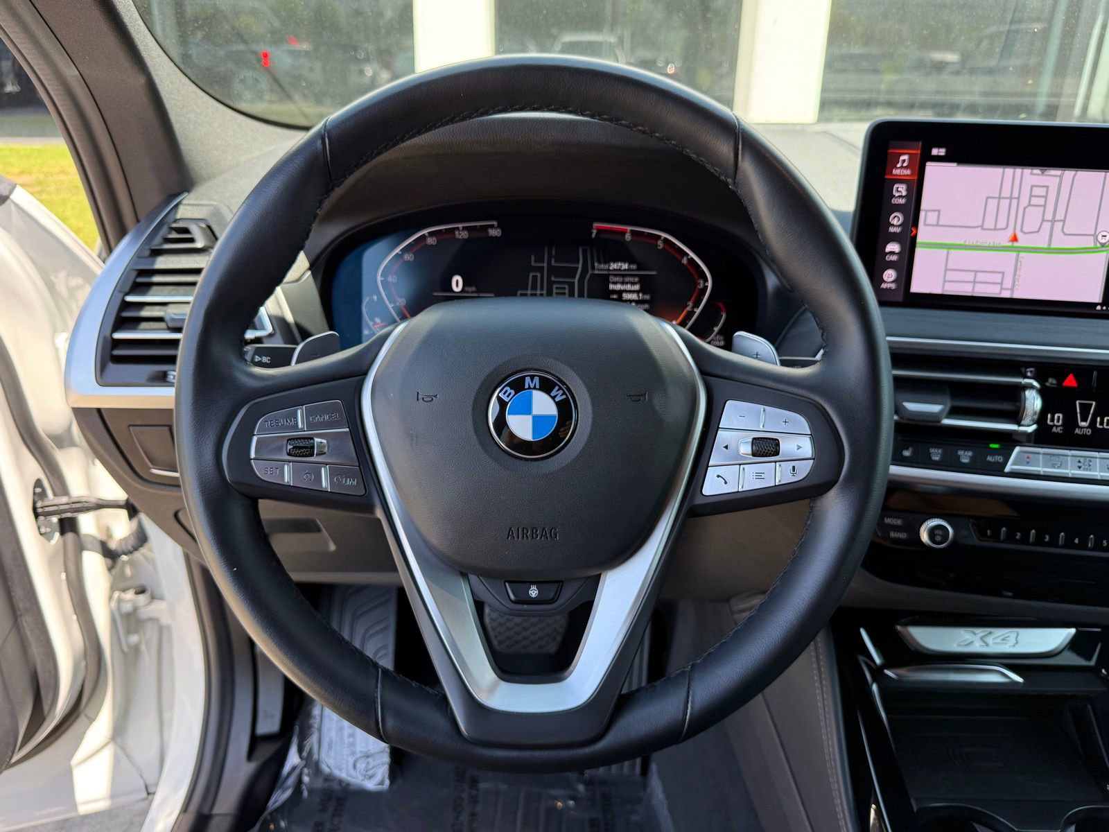 Used 2023 BMW X4 xDrive30i w/ Premium Package image 31