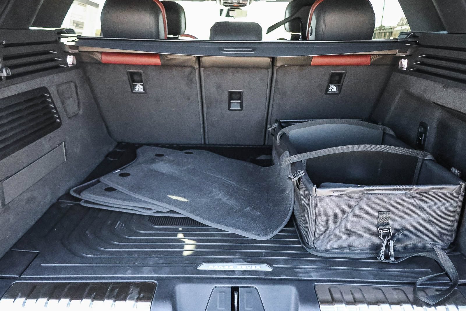 New 2026 Land Rover Range Rover Sport Dynamic SE AWD/4WD image 27