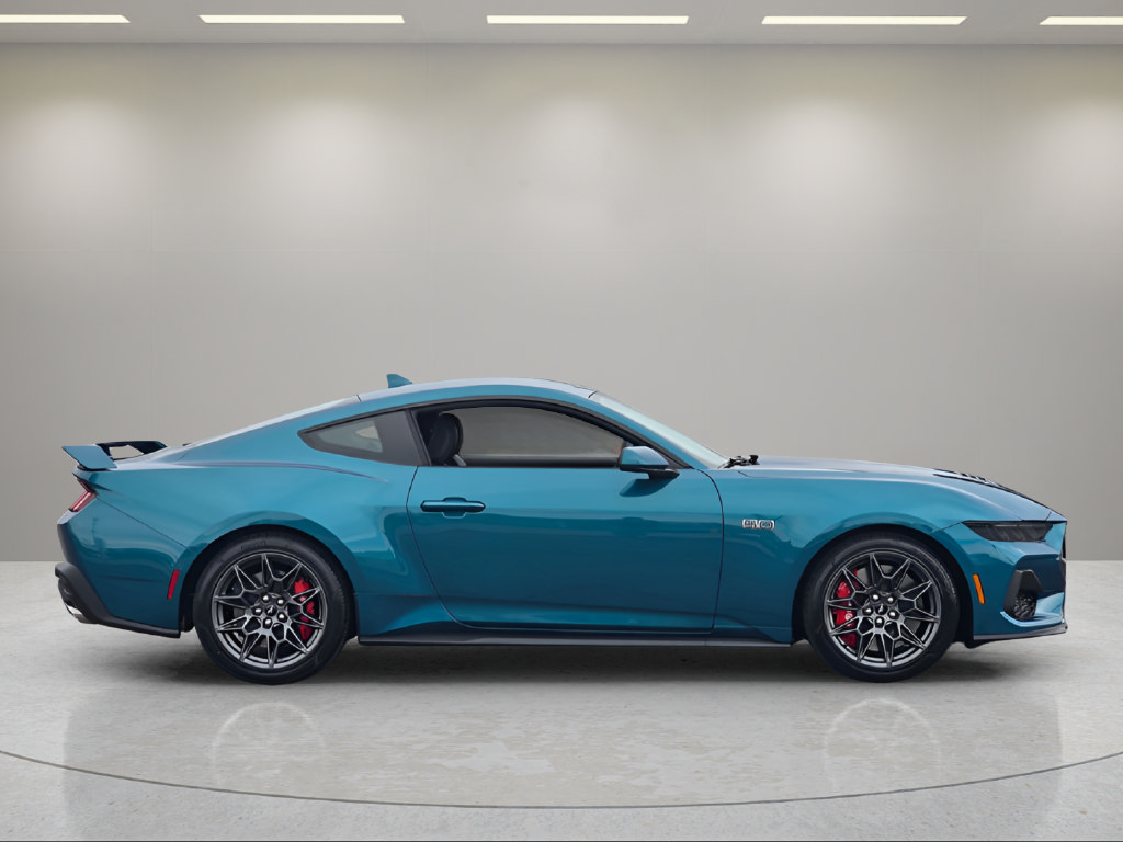 New 2026 Ford Mustang GT Premium w/ GT Performance Package RWD image 8