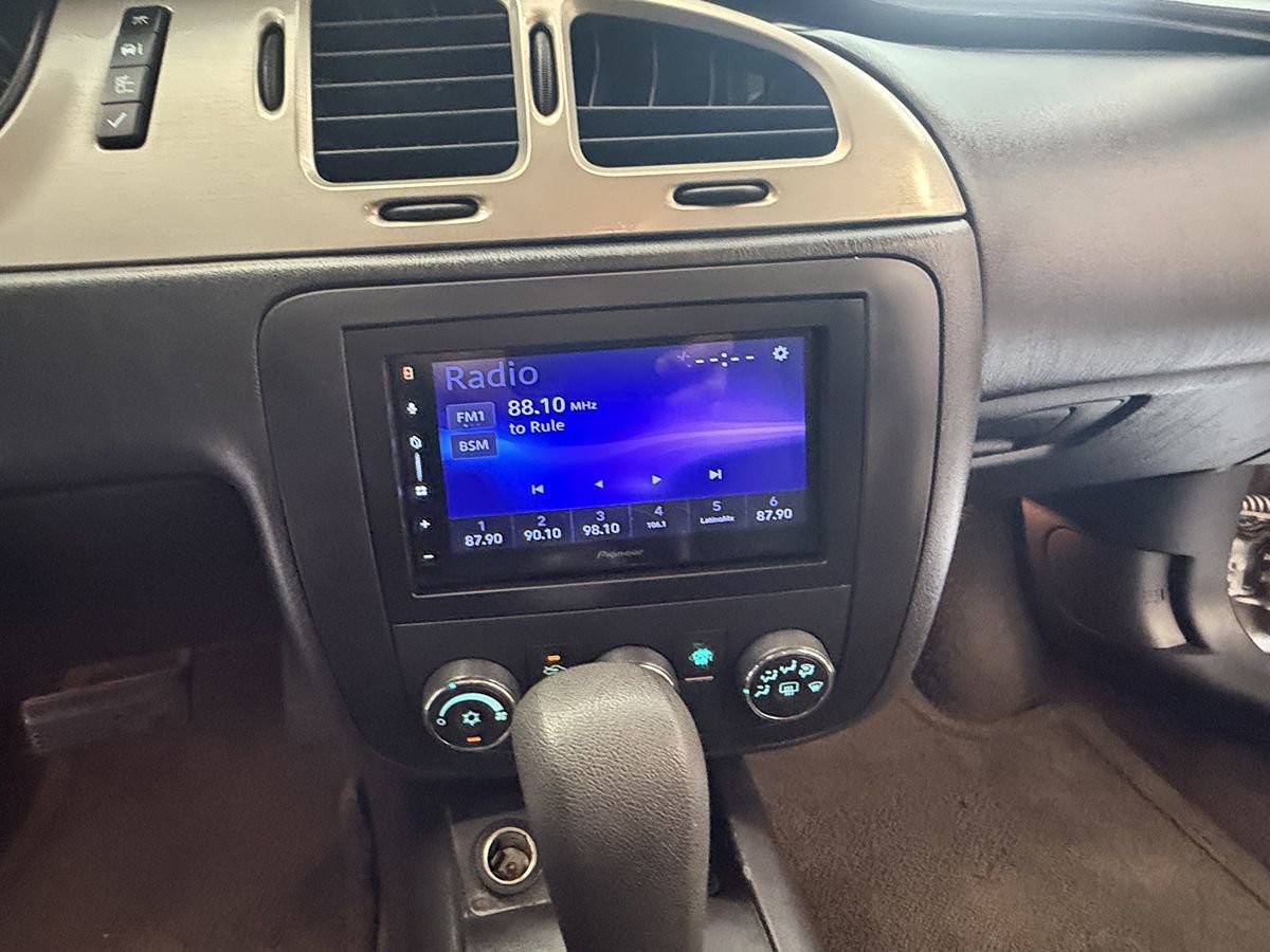 Used 2006 Chevrolet Monte Carlo LS FWD image 18