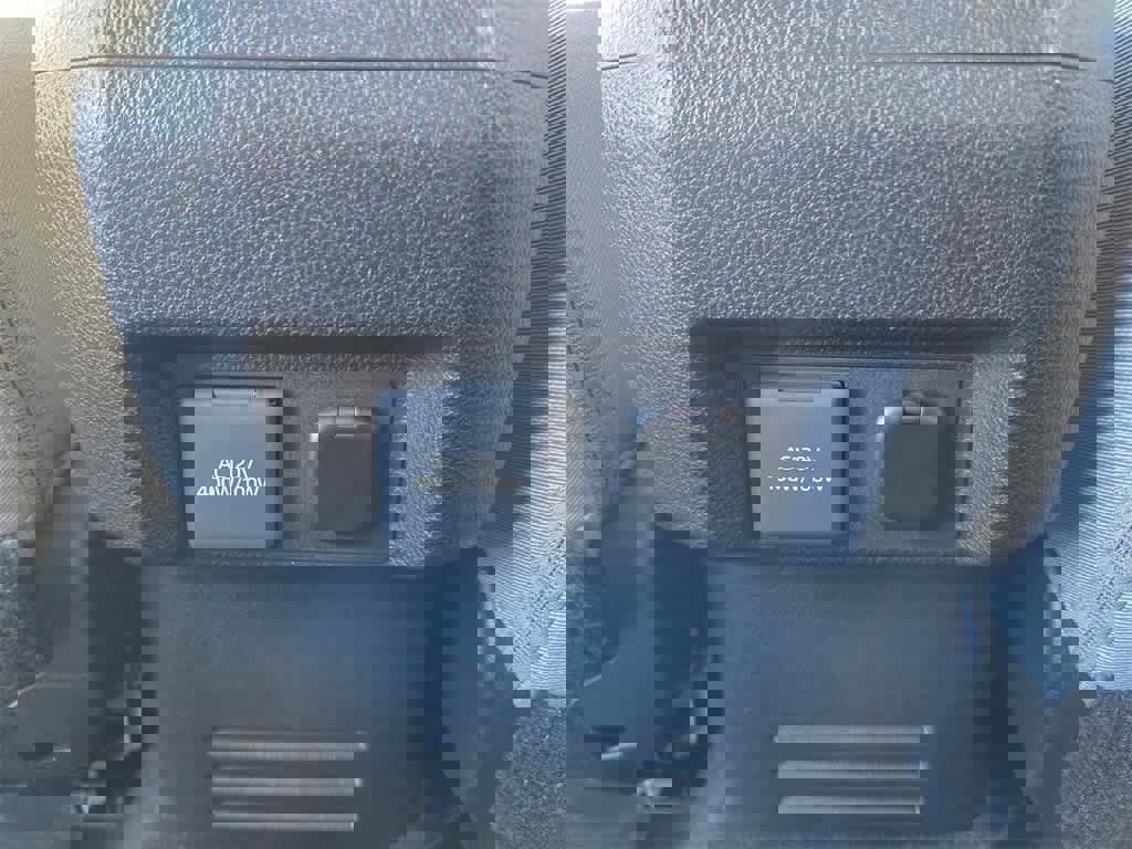 Used 2024 Toyota Tacoma TRD Sport image 10