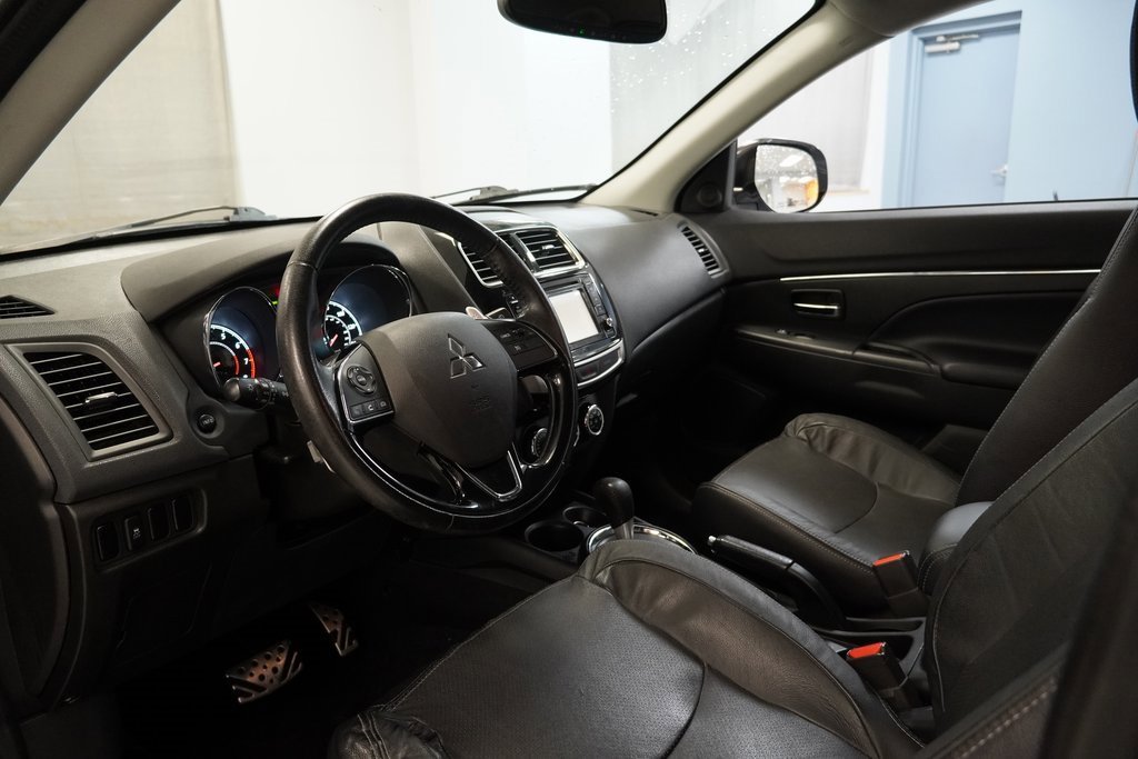 Used 2016 Mitsubishi Outlander Sport SEL image 6