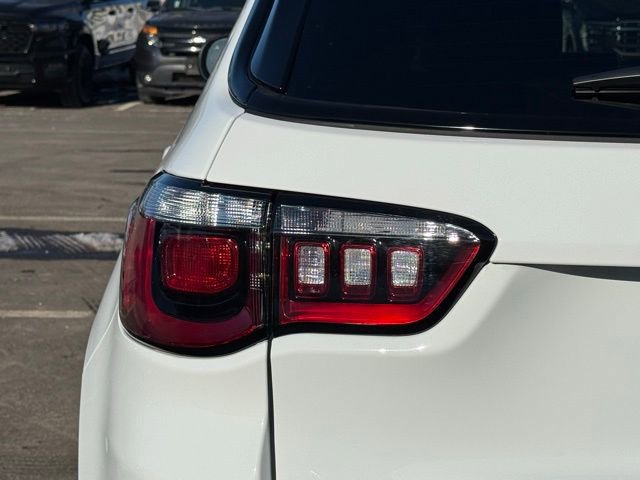 New 2026 Jeep Compass Latitude w/ Sun and Sound Group AWD/4WD image 14