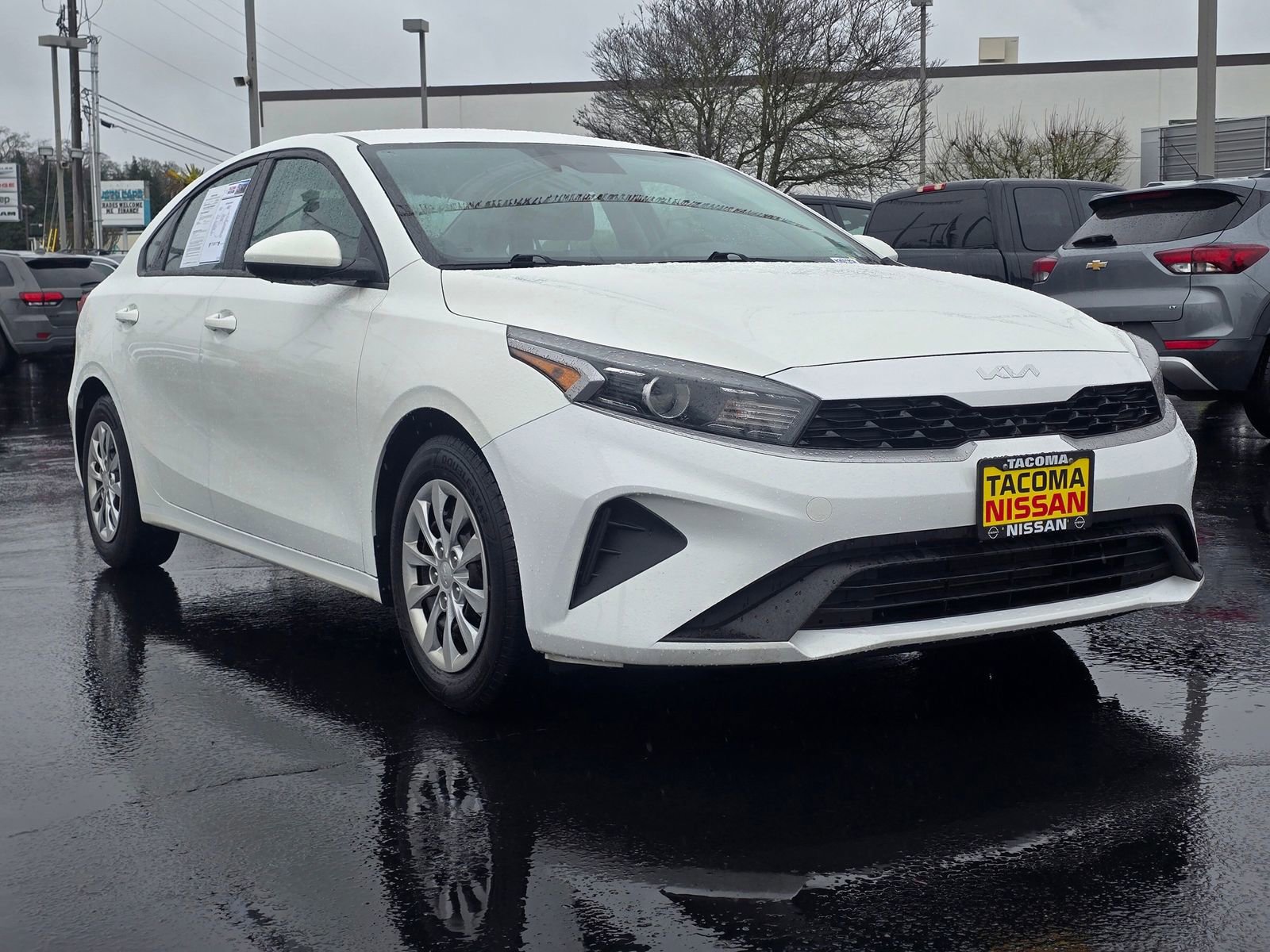 Used 2022 Kia Forte FE image 7