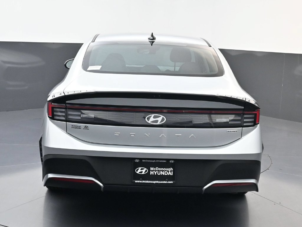 Certified 2026 Hyundai Sonata Blue FWD image 5