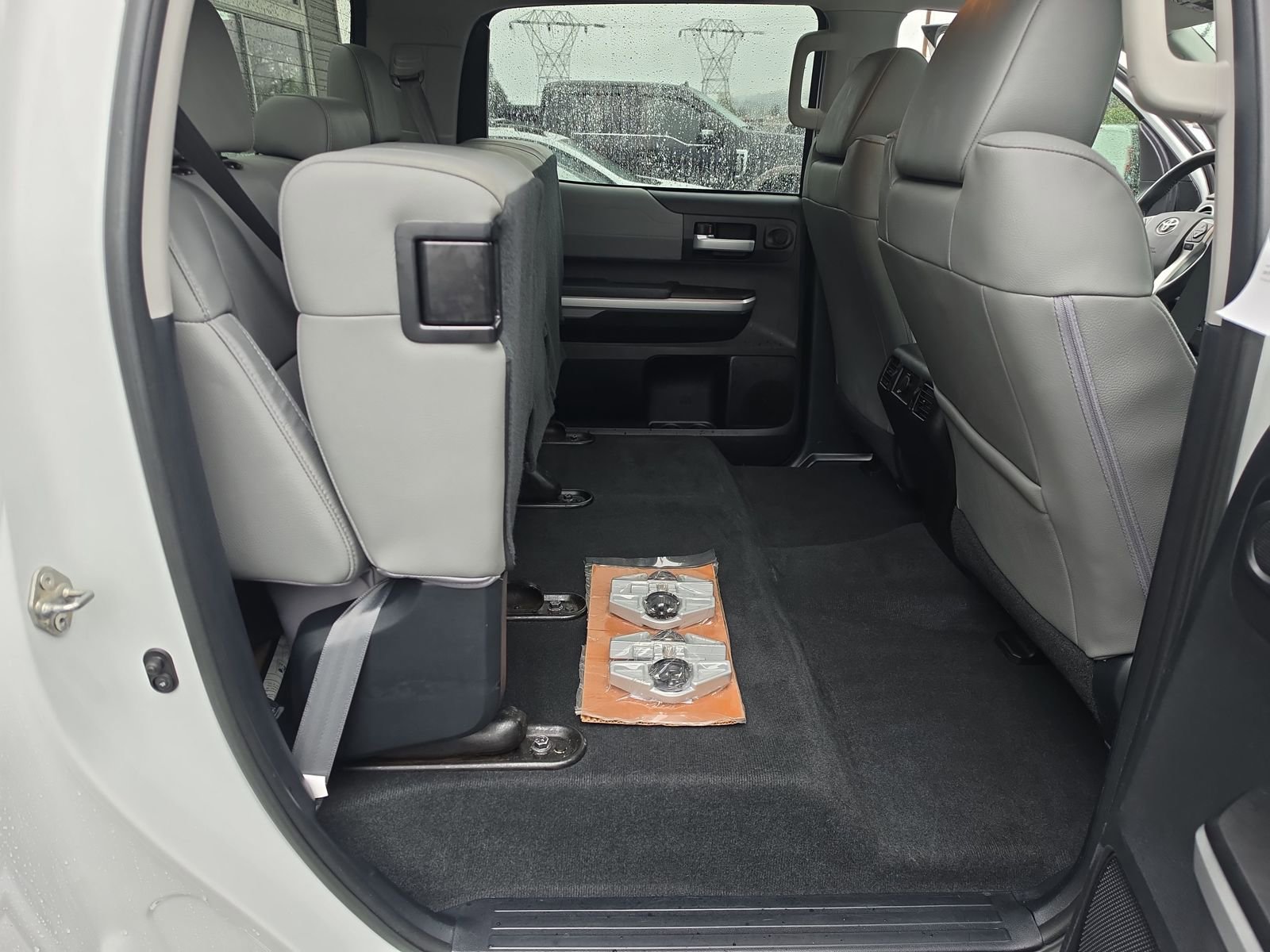 Used 2015 Toyota Tundra Limited image 19