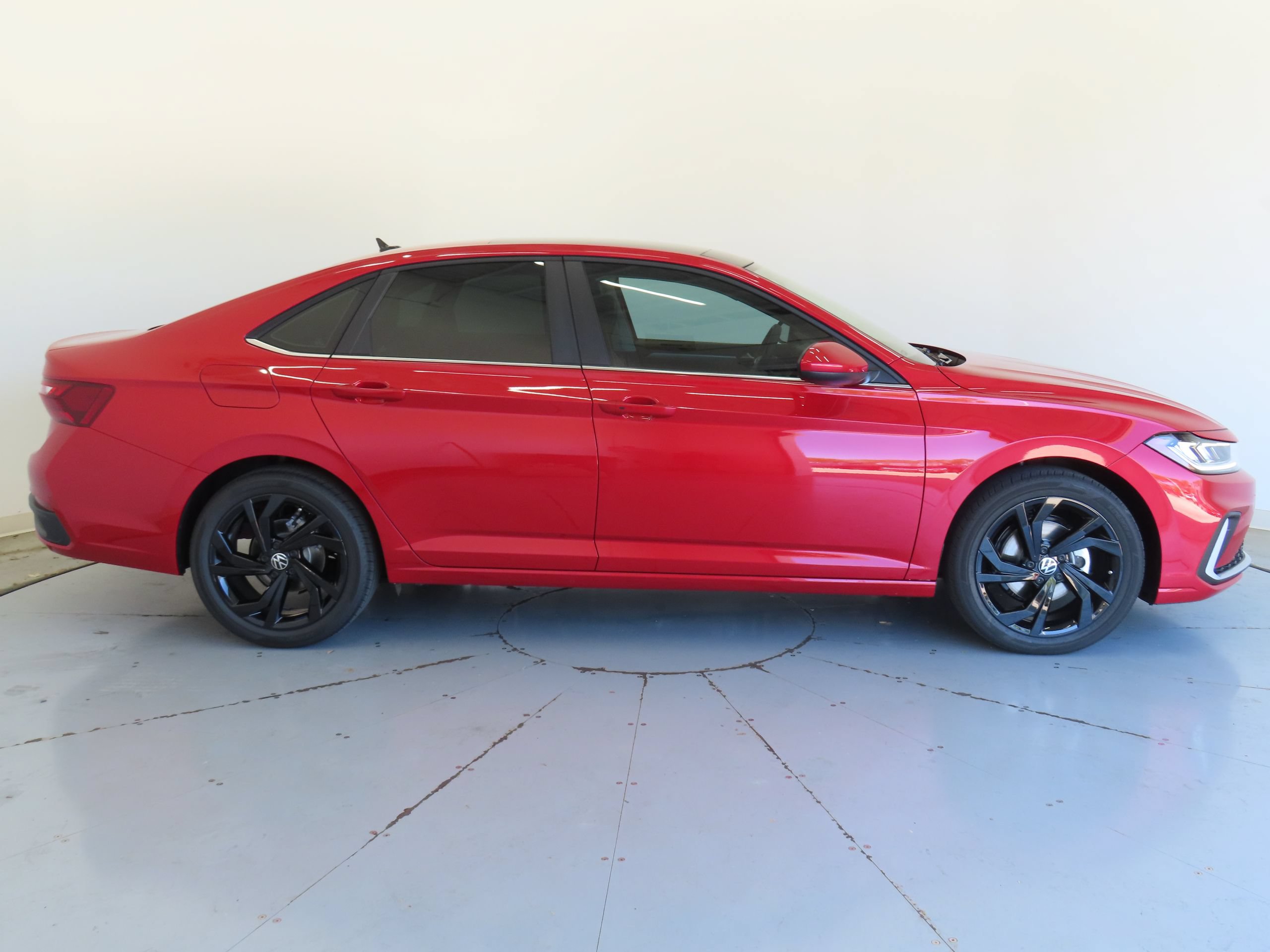 New 2026 Volkswagen Jetta SE FWD image 2