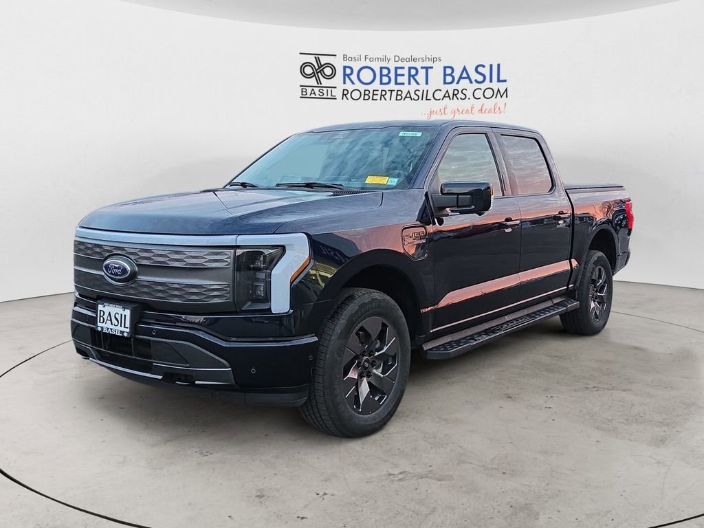 Used 2023 Ford F150 Lightning Lariat w/ Equipment Group 511A High image 1