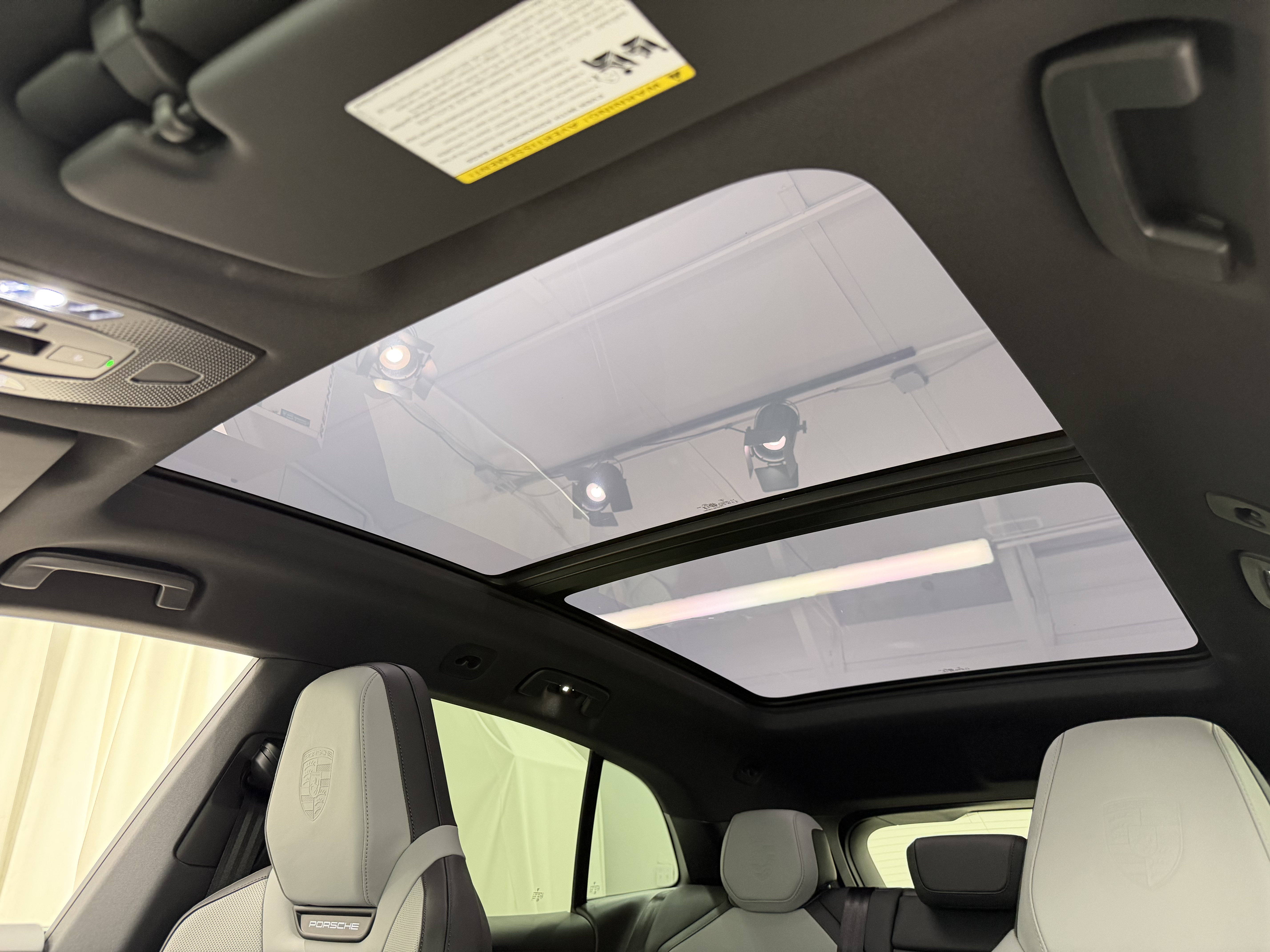 New 2026 Porsche Cayenne Electric AWD/4WD image 35