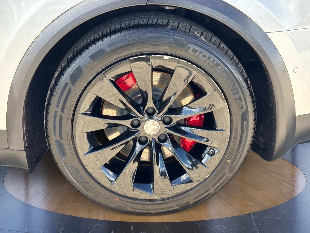 Used 2017 Tesla Model X 90D AWD/4WD image 30