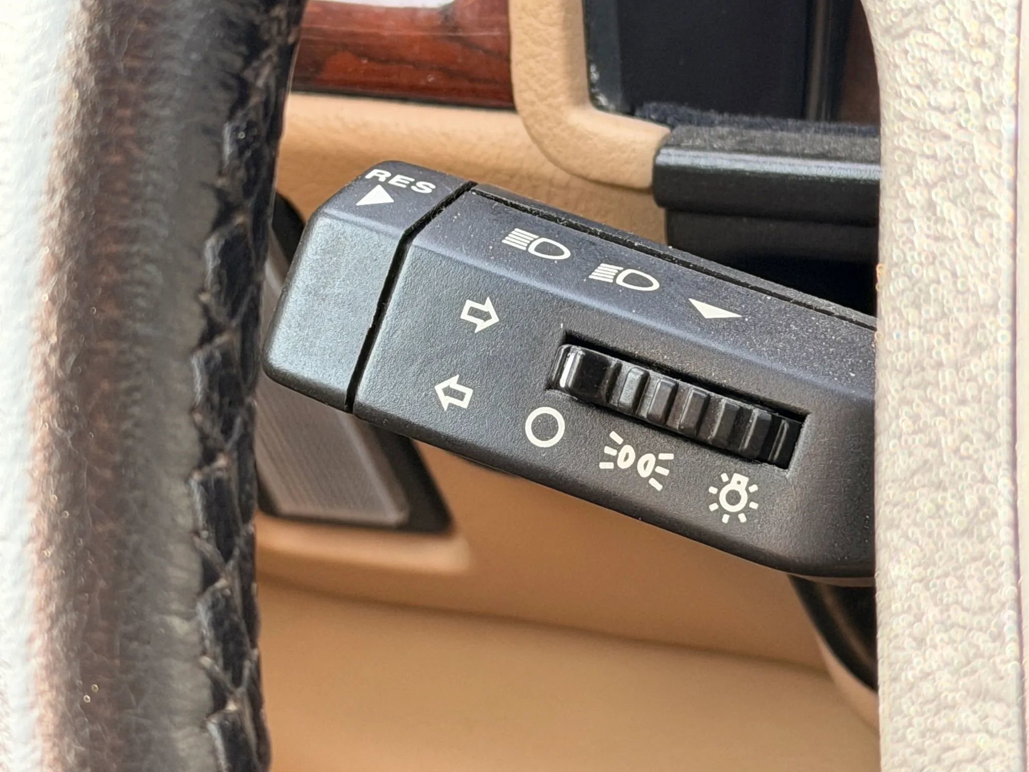 Used 1995 Jaguar XJS 4.0 Coupe image 25