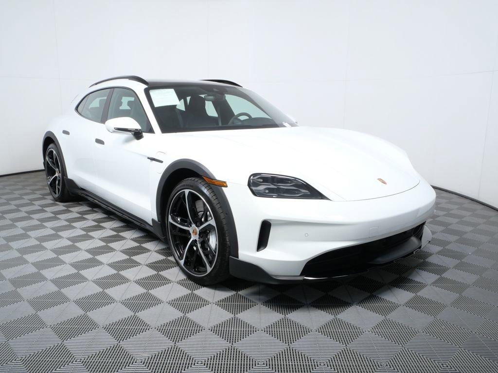 Certified 2025 Porsche Taycan 4S image 23