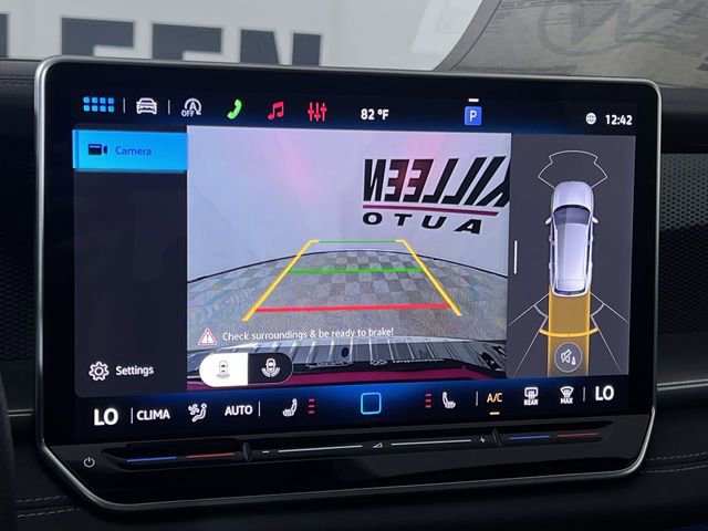 New 2026 Volkswagen Tiguan SE R-Line image 17