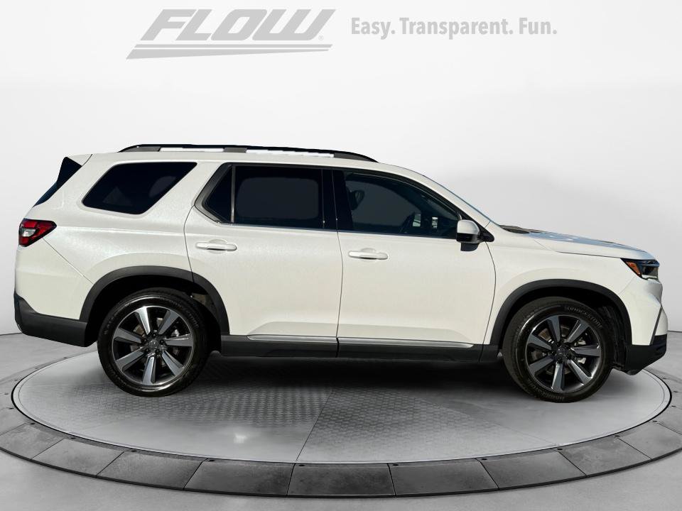 Certified 2025 Honda Pilot Touring image 10