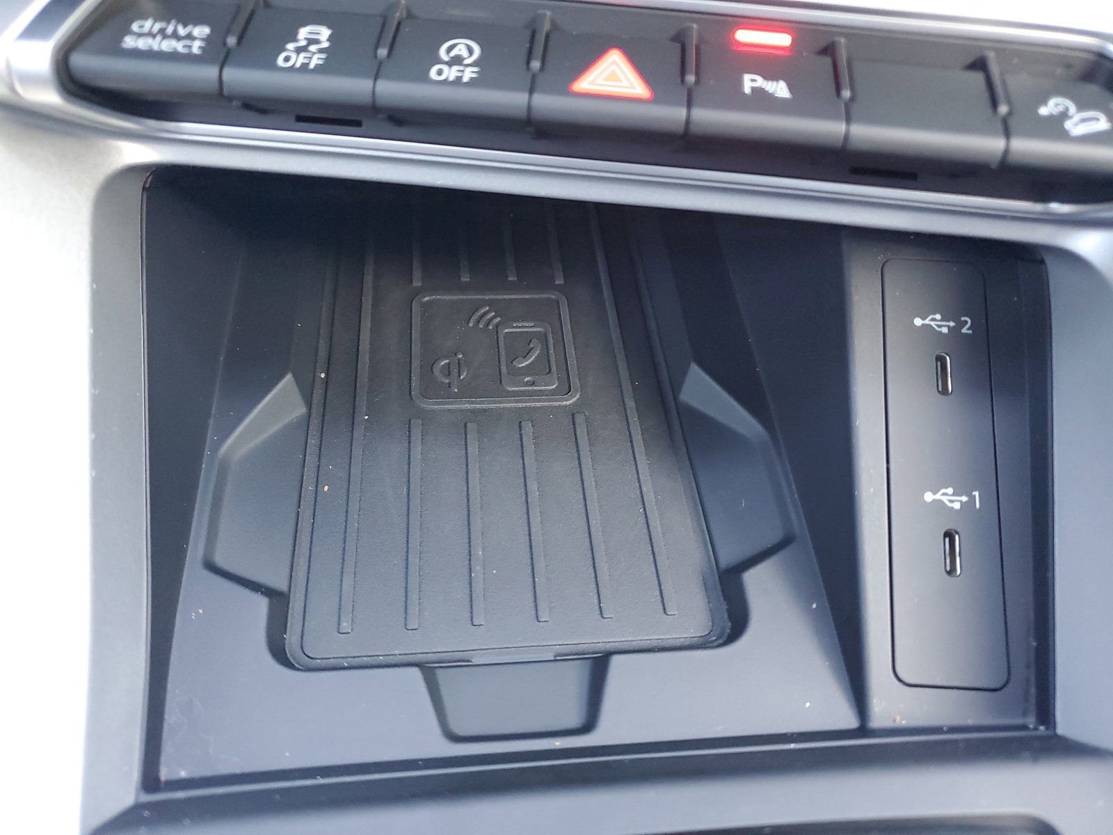 Used 2025 Audi Q3 2.0T Premium Plus w/ Premium Plus Package image 28