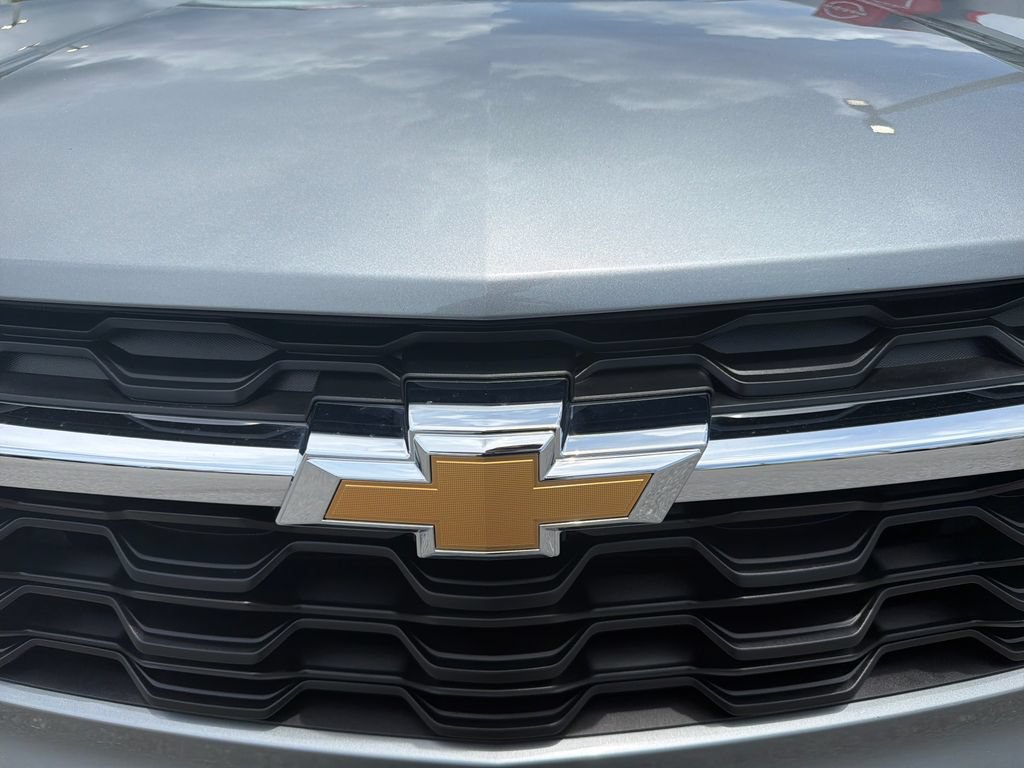 Used 2026 Chevrolet Trax LS w/ LS Convenience Package FWD image 9