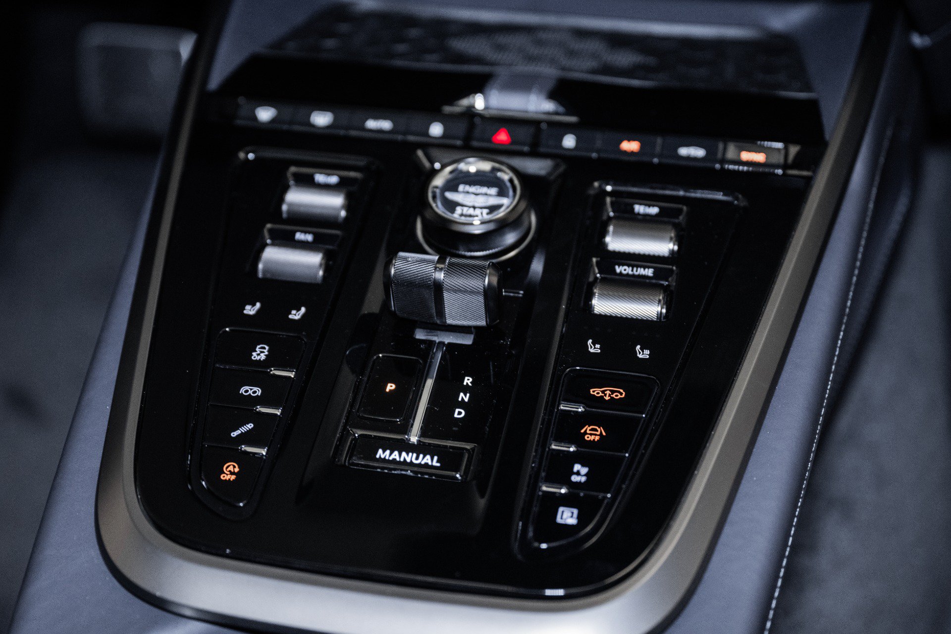 New 2025 Aston Martin DBX 707 AWD/4WD image 36