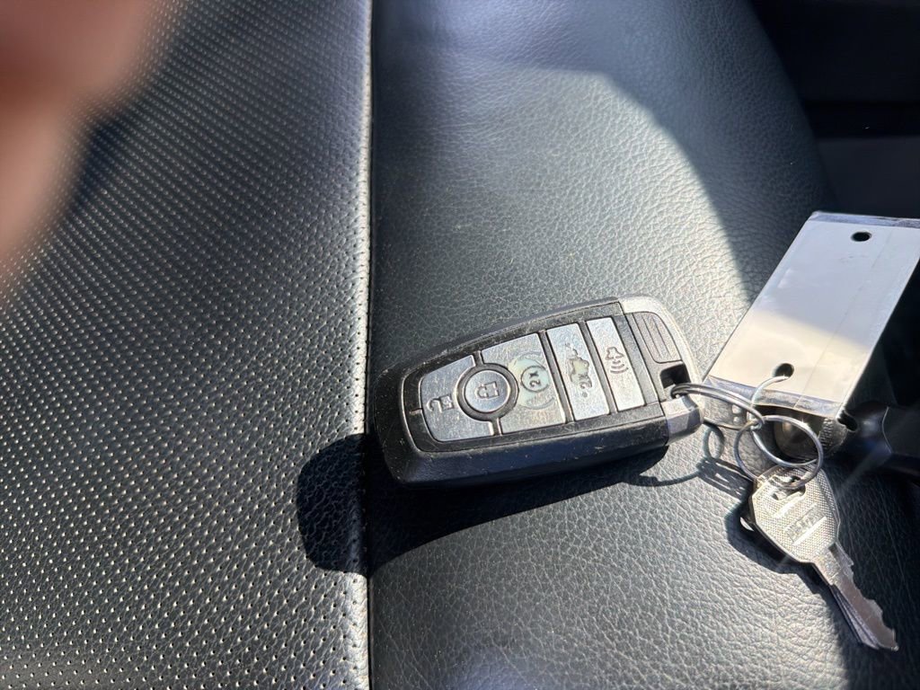 Used 2019 Ford F350 Lariat w/ Lariat Ultimate Package image 28