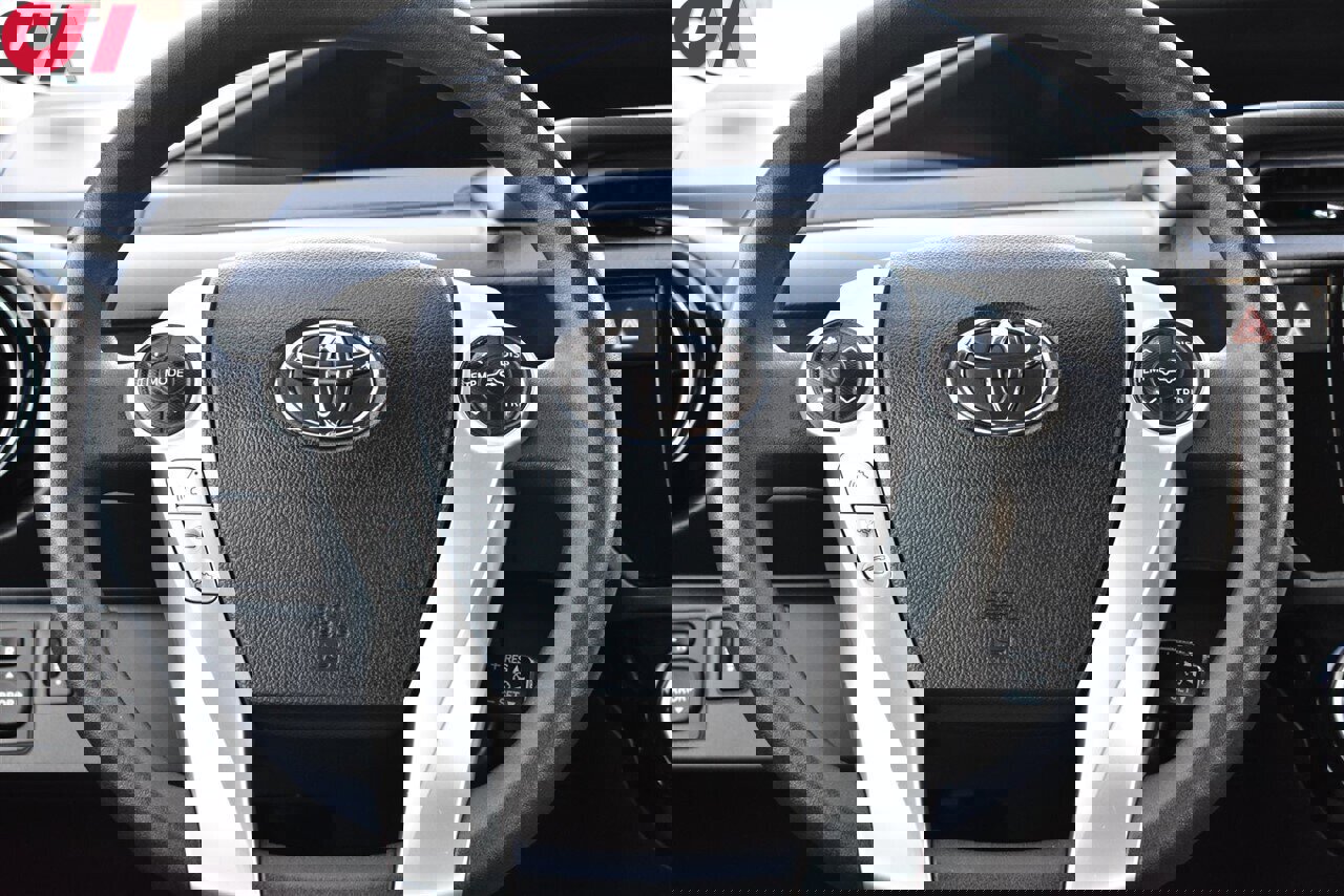 Used 2017 Toyota Prius C One image 13