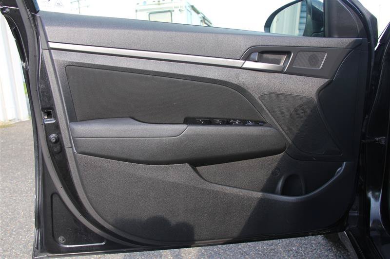 Used 2018 Hyundai Elantra SEL FWD image 15