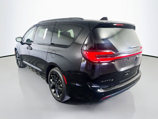 Used 2026 Chrysler Pacifica Limited w/ S Appearance Package image 6