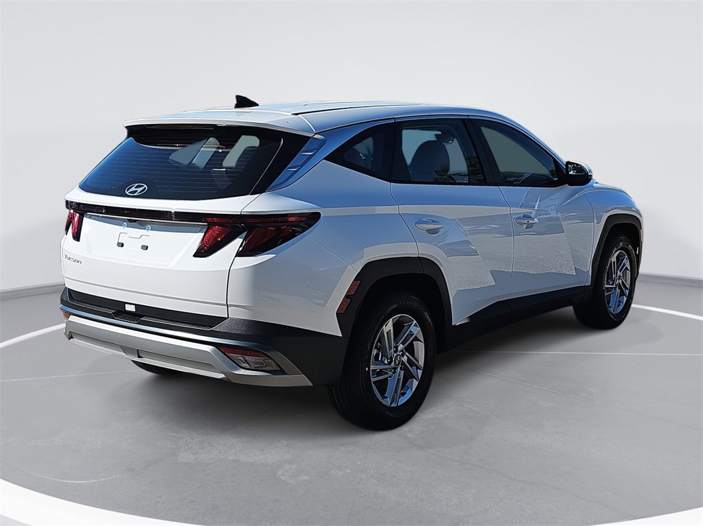 New 2026 Hyundai Tucson SE image 5