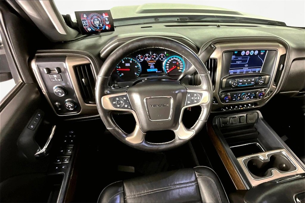 Certified 2019 GMC Sierra 2500 Denali w/ Duramax Plus Package image 9