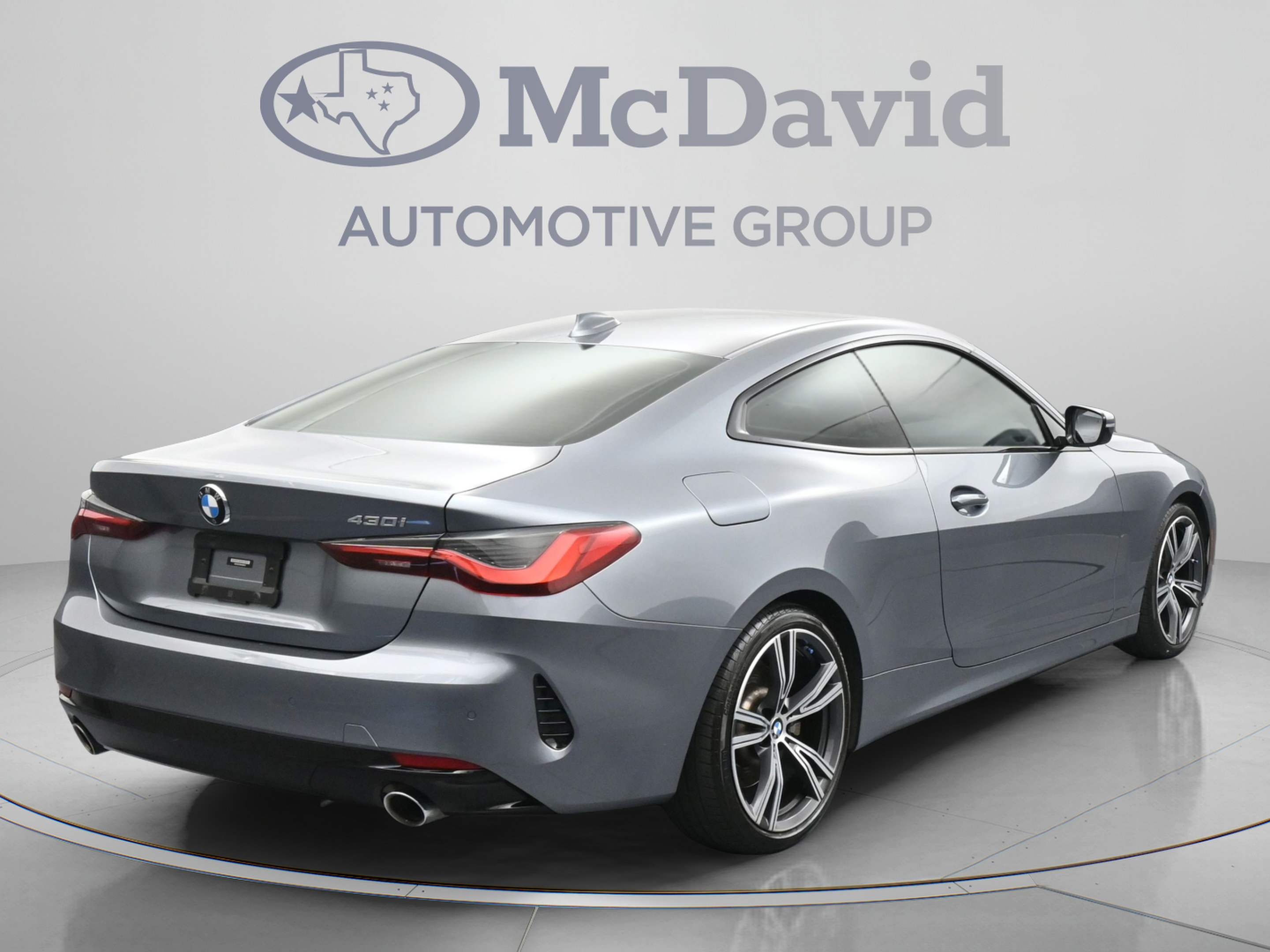 Used 2022 BMW 430i Coupe w/ Convenience Package RWD image 8