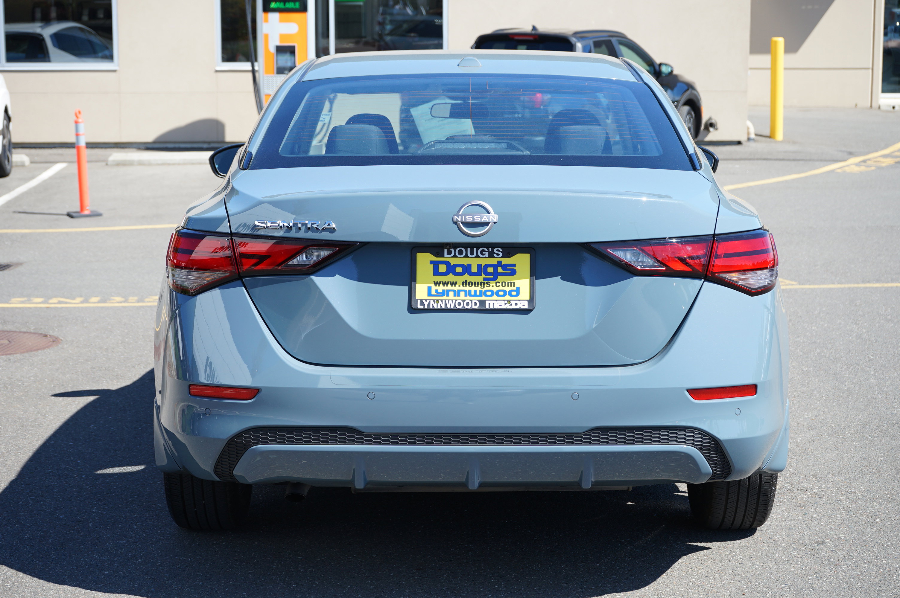 Used 2025 Nissan Sentra SV w/ All-Weather Package FWD image 5