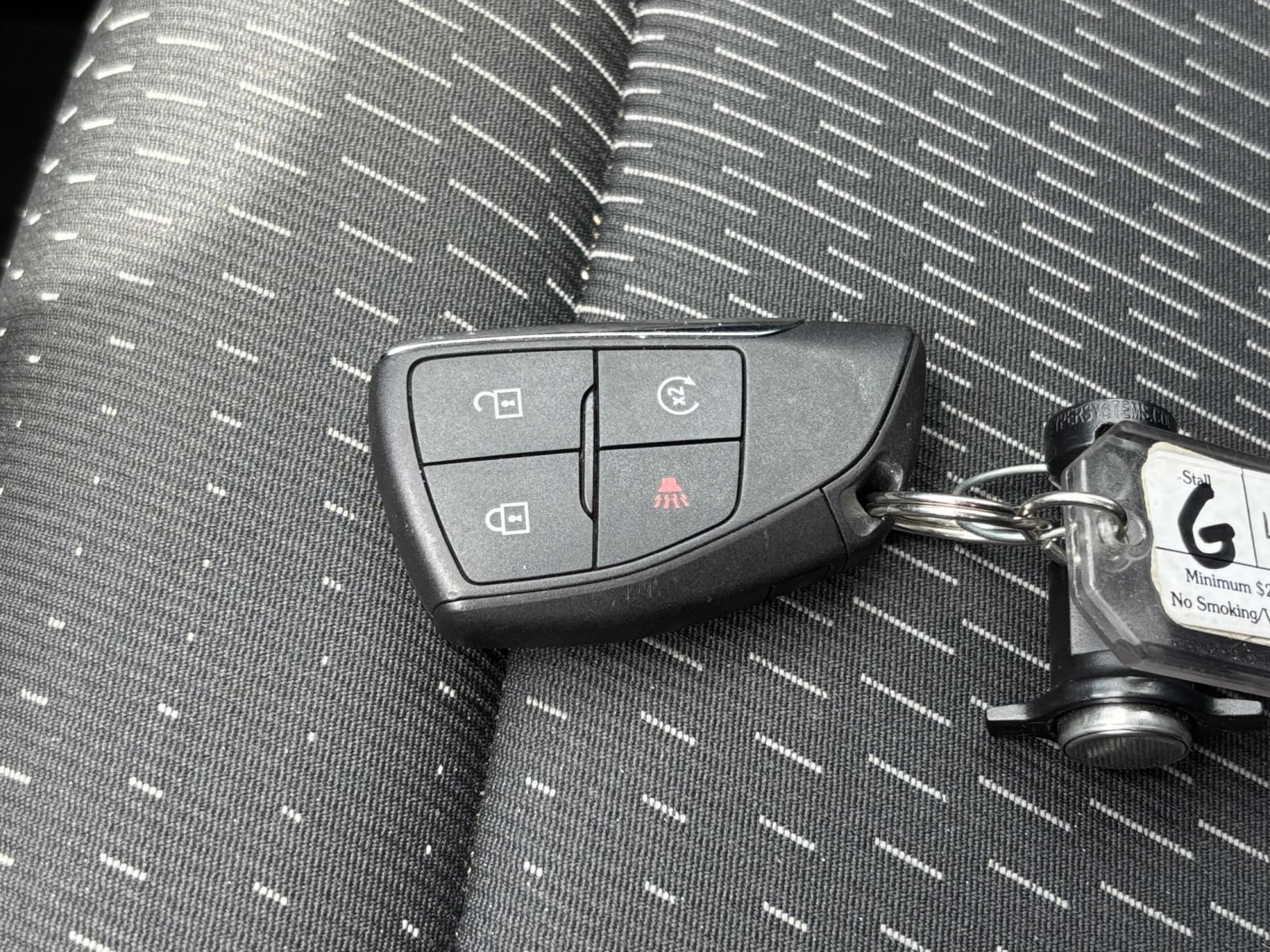 Used 2025 Chevrolet Equinox LT FWD image 19