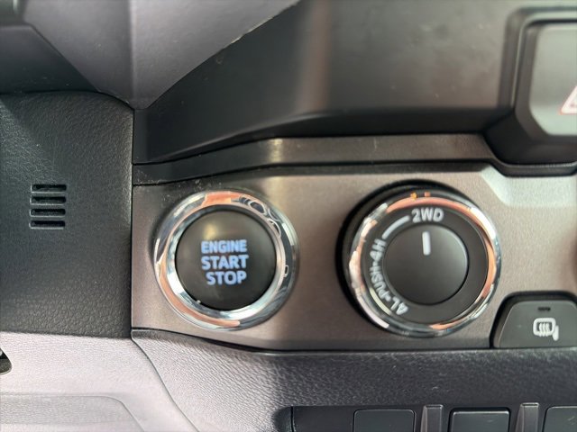 Certified 2023 Toyota Tacoma TRD Off-Road image 22