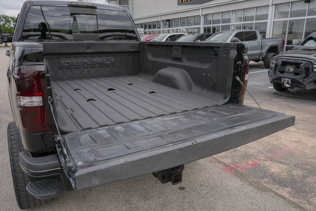 Used 2018 GMC Sierra 2500 Denali w/ Duramax Plus Package AWD/4WD image 11