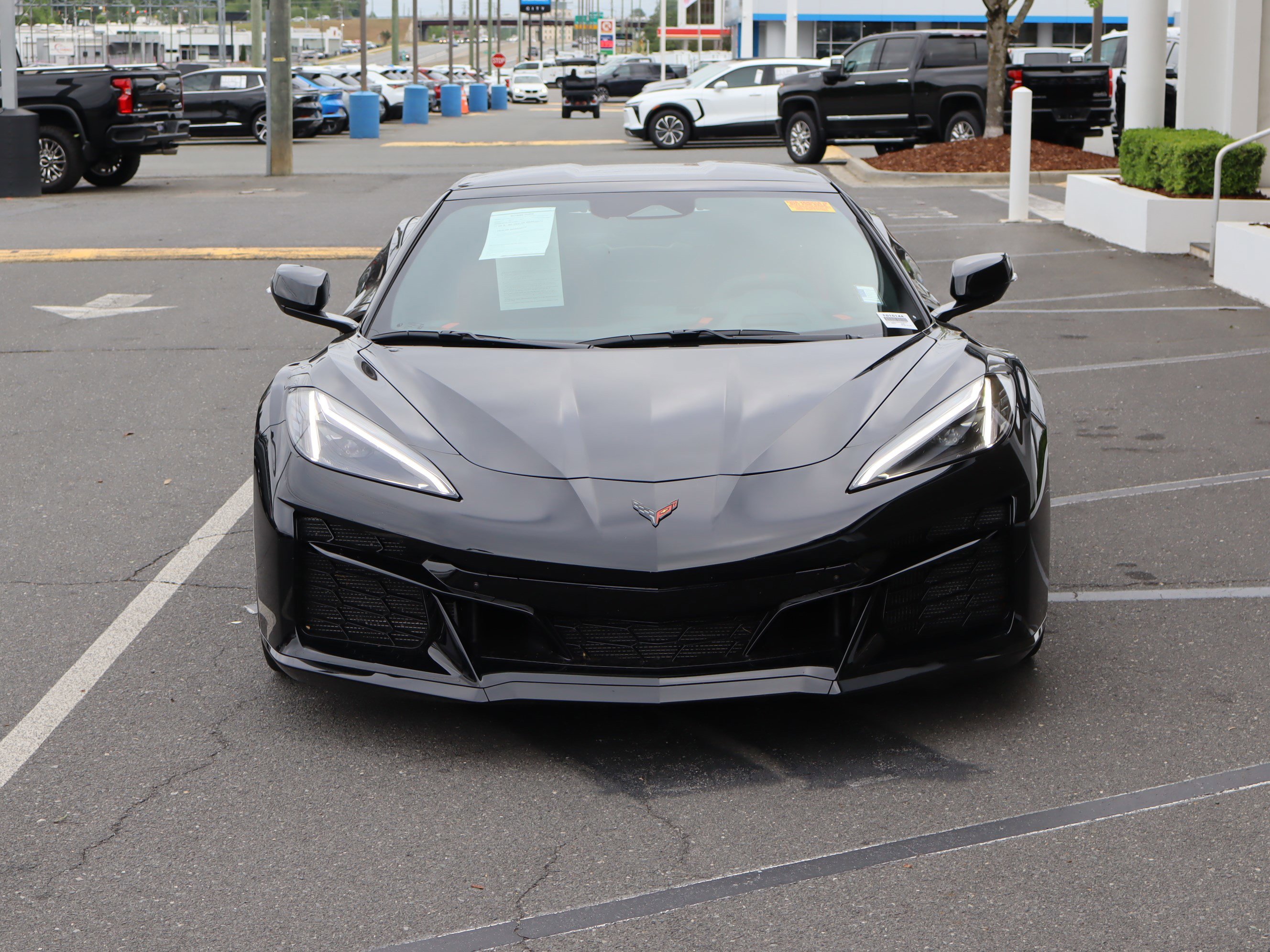 Used 2025 Chevrolet Corvette E-Ray w/ Stealth Interior Trim Package AWD/4WD image 3