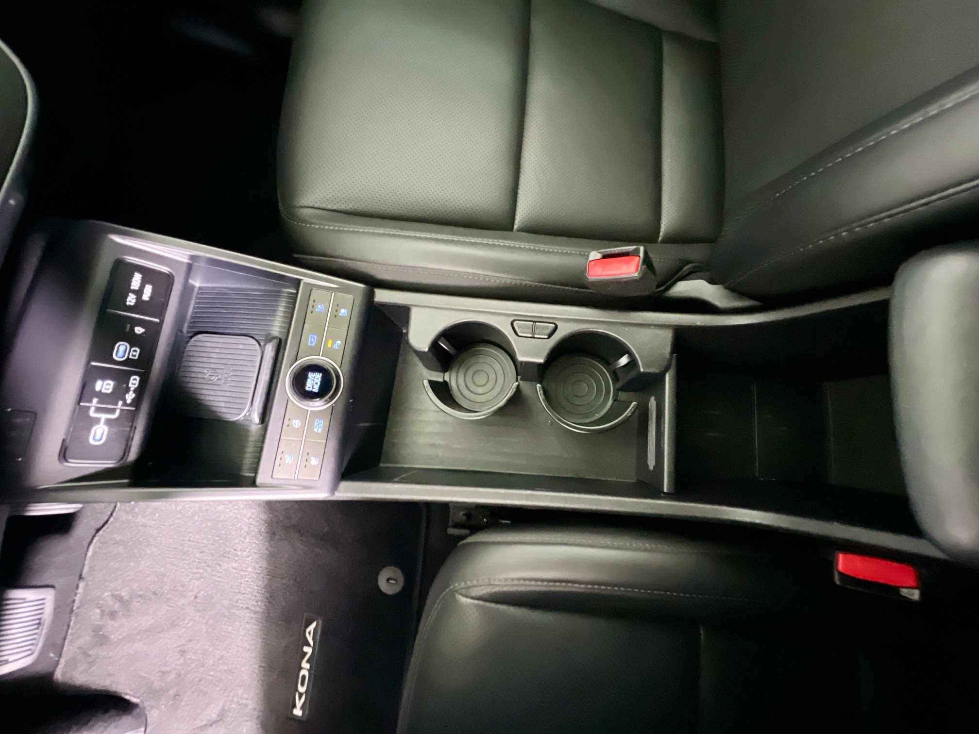 Used 2024 Hyundai Kona Limited image 26