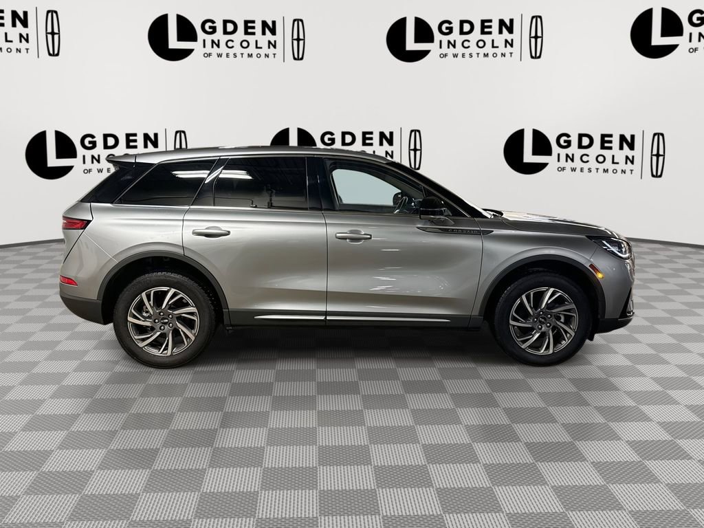 Certified 2023 Lincoln Corsair FWD w/ Equipment Group 101A image 9