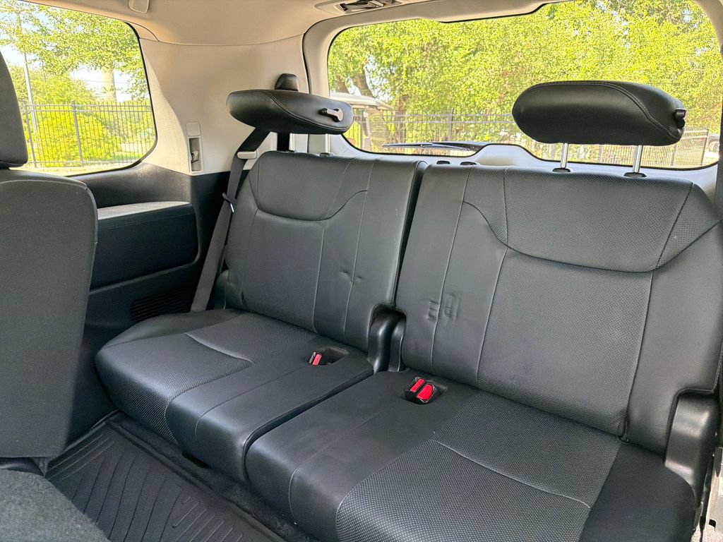 Used 2017 Lexus LX 570 4WD w/ Luxury Package image 39