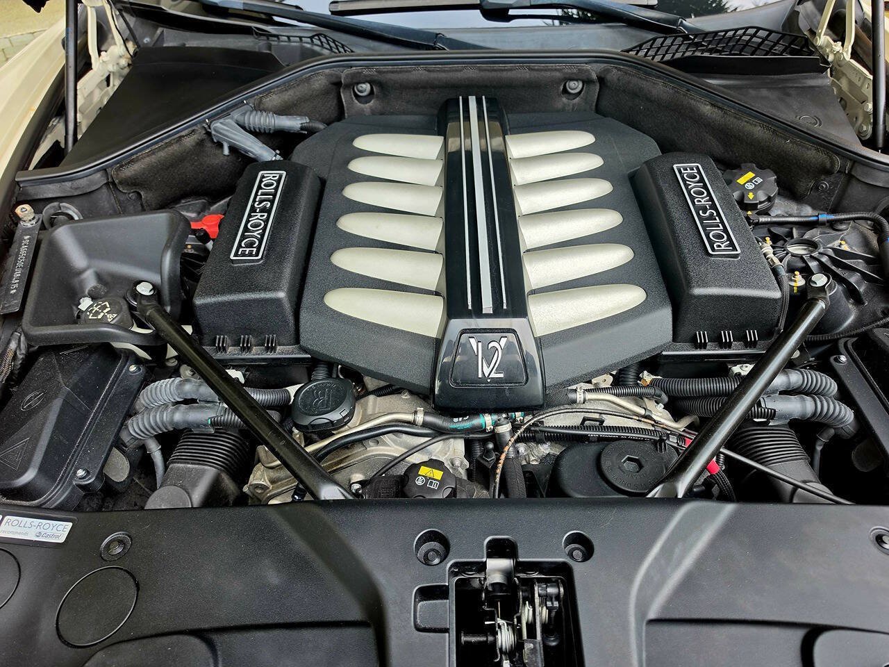 Used 2014 Rolls-Royce Wraith RWD image 42