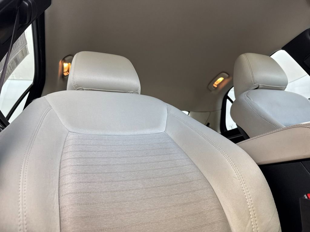 Used 2019 Chrysler 300 Touring image 15