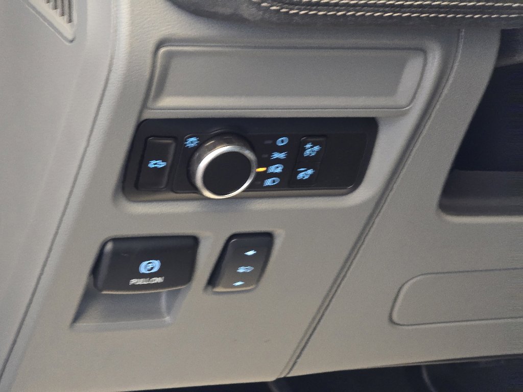 New 2025 Ford F150 Lightning Flash image 7