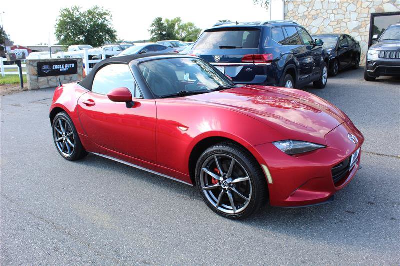 Used 2016 MAZDA MX-5 Miata Grand Touring RWD image 9