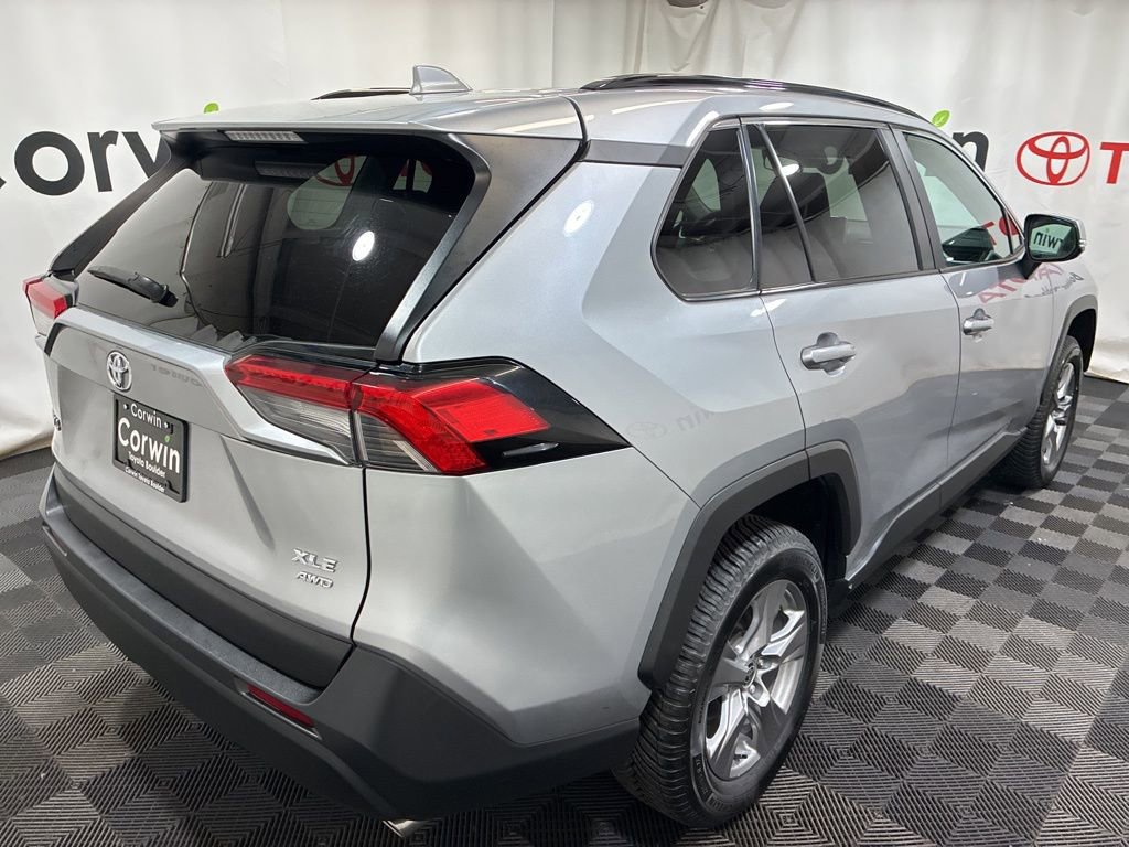 Used 2023 Toyota RAV4 XLE AWD/4WD image 8