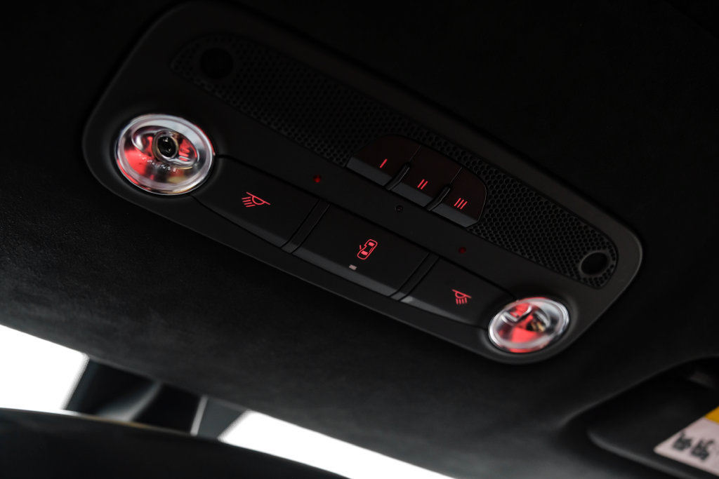 Used 2020 Lamborghini Huracan EVO AWD/4WD image 38