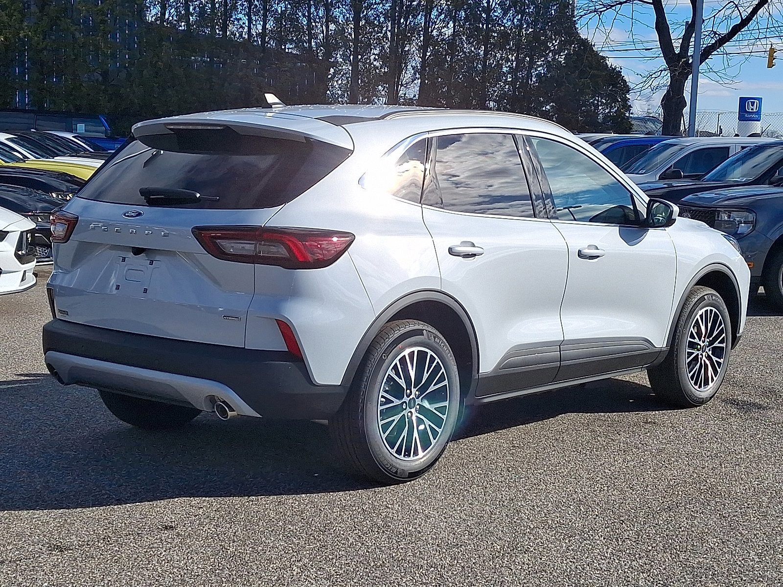 New 2026 Ford Escape SE image 13