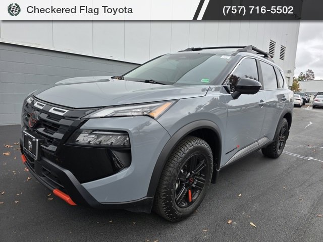 Used 2025 Nissan Rogue SV