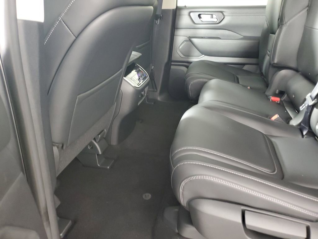 New 2026 Nissan Armada SV image 14