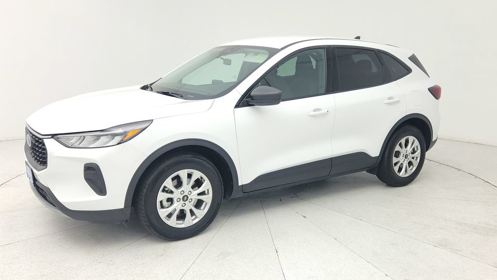 Used 2025 Ford Escape Active FWD image 3