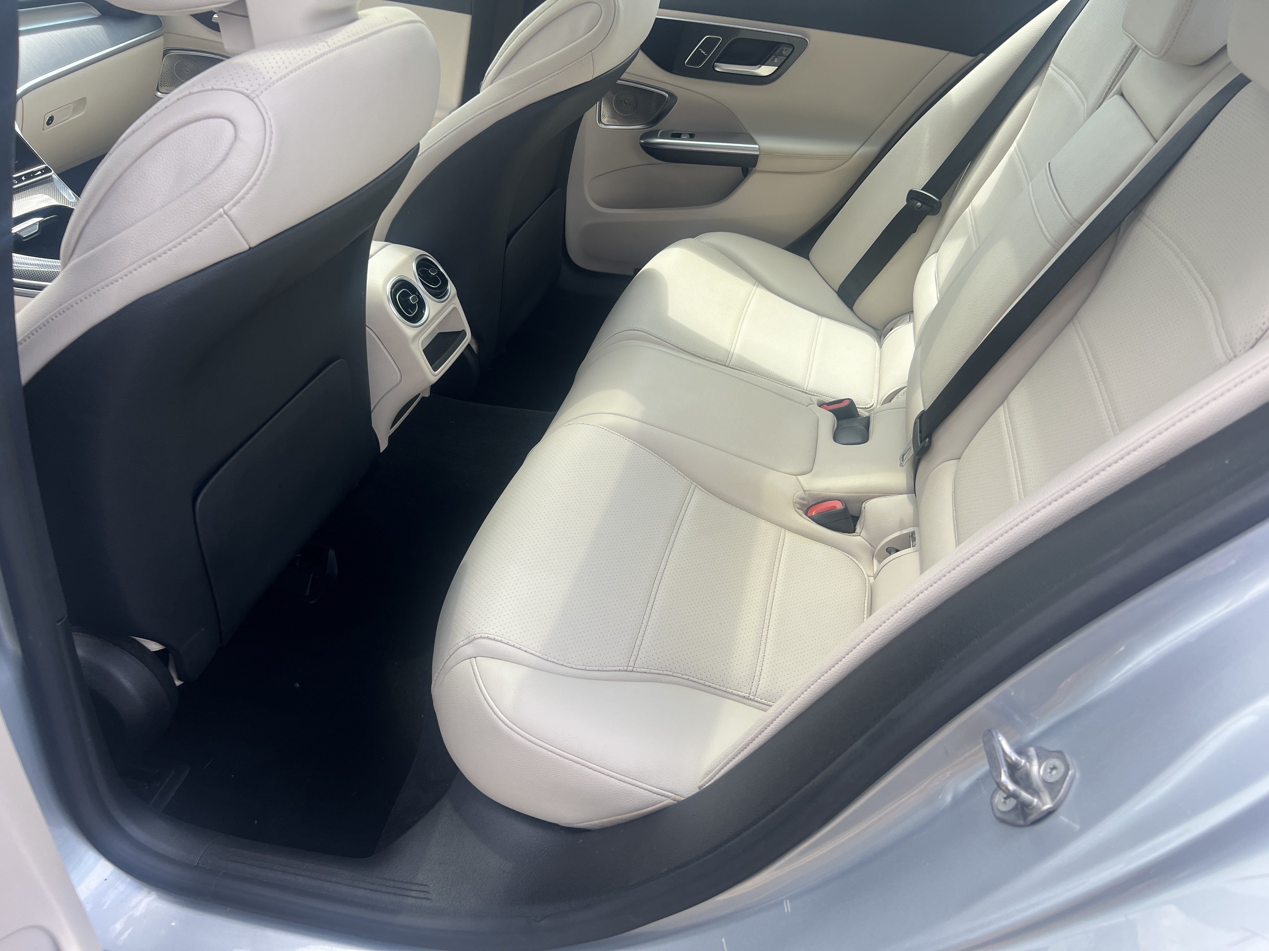 Used 2022 Mercedes-Benz C 300 4MATIC Sedan w/ Exclusive Trim Package image 28