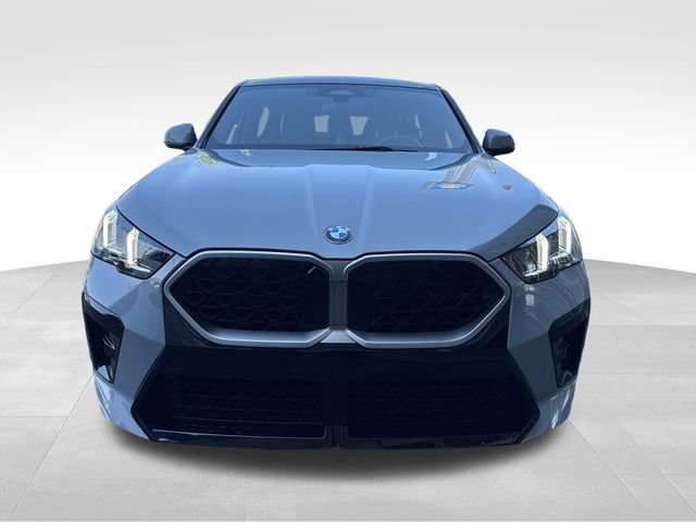 Used 2025 BMW X2 xDrive28i AWD/4WD image 13